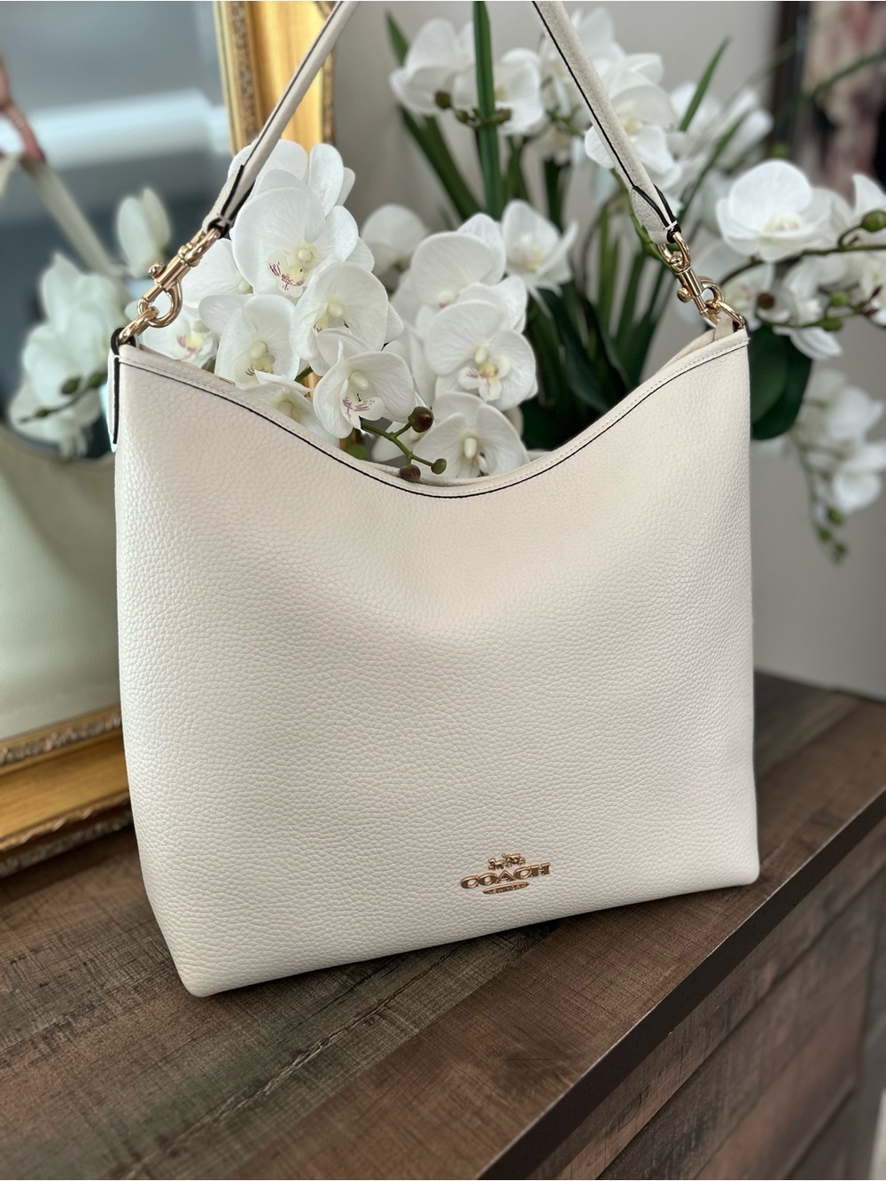 LIKE NEW MIA COACH SHOULDER BAG